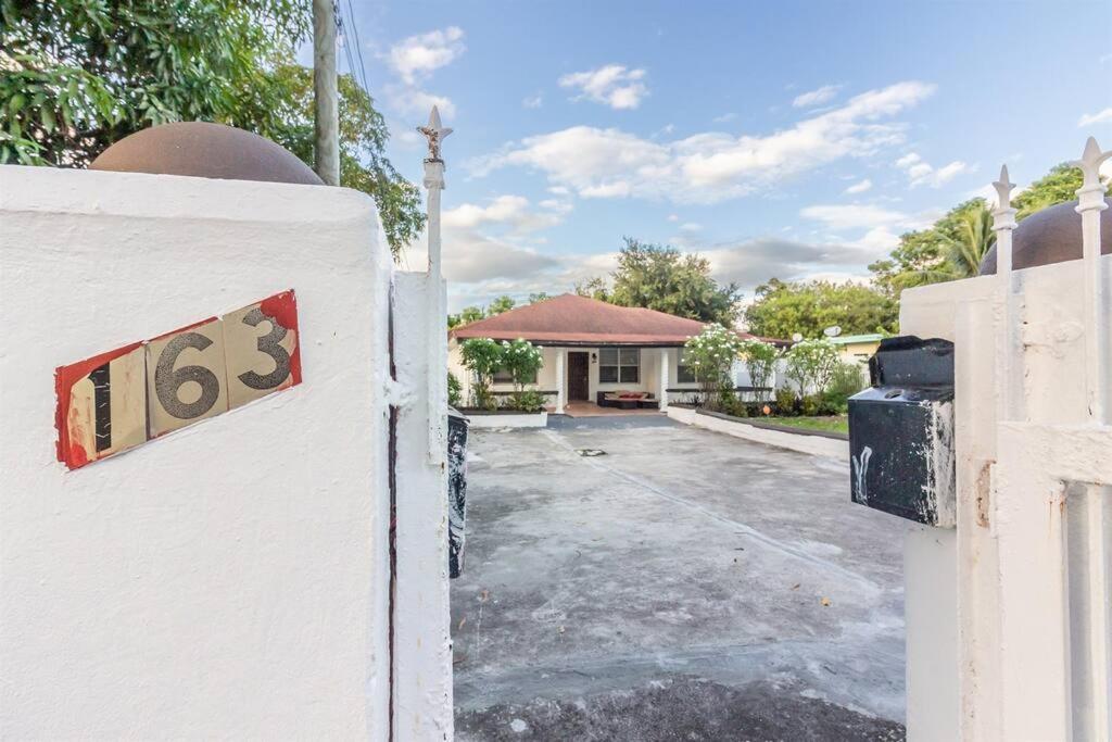 Bright & Cozy Duplex ~ Near South Beach & Wynwood! ไมอามี ภายนอก รูปภาพ